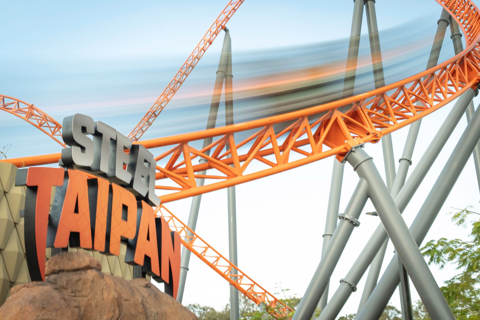Six Flags stock: Is it the Worst Investment Right Now?